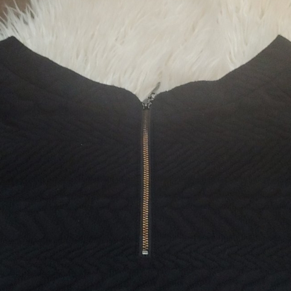 Quilted Prana Crew Sweatshirt - Picture 2 of 3